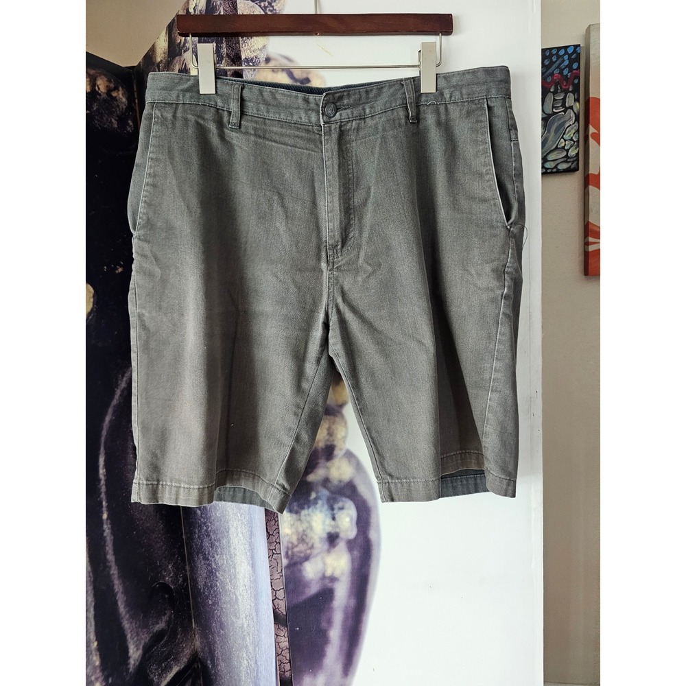 Volcom Frickin Modern Fit Chino Shorts Mens 36 FADED Charcoal Grey Skate‎ Casual